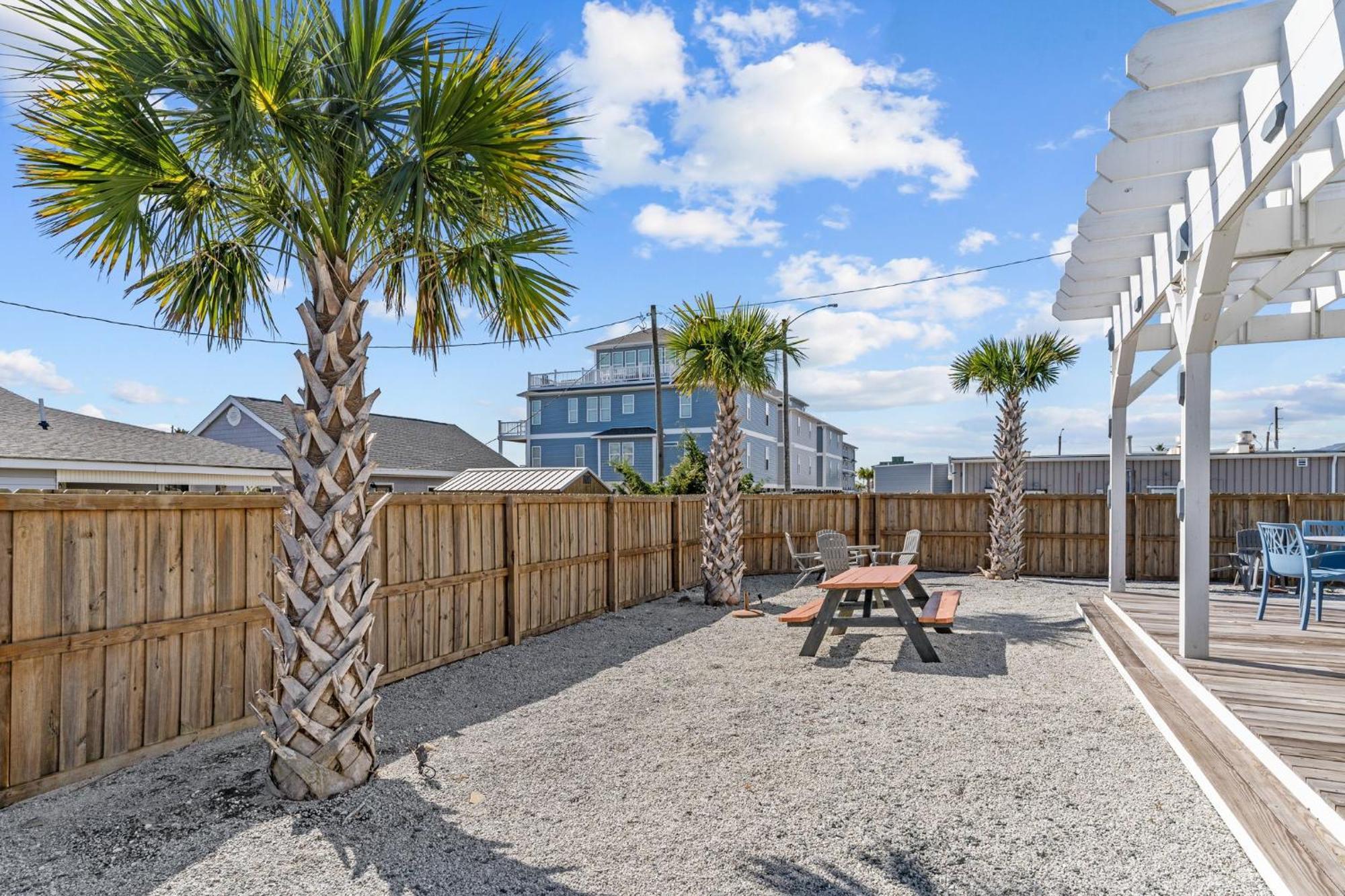 Loggerhead Inn And Suites Surf City Luaran gambar